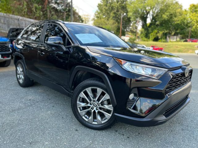 2021 Toyota RAV4 XLE Premium