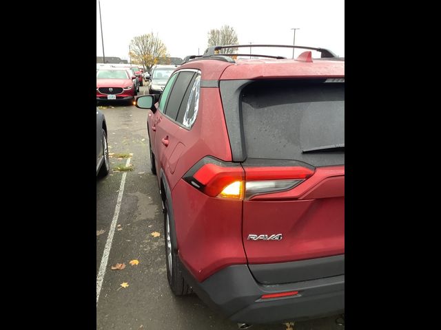 2021 Toyota RAV4 Hybrid LE