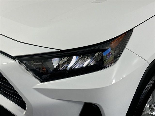 2021 Toyota RAV4 Hybrid LE