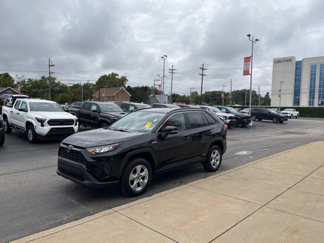 2021 Toyota RAV4 Hybrid LE