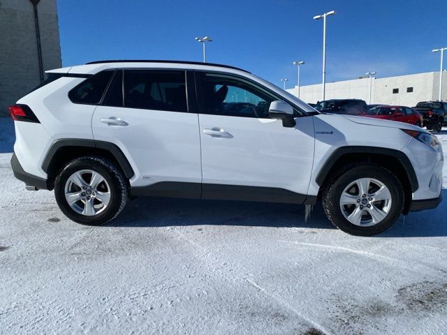 2021 Toyota RAV4 Hybrid XLE