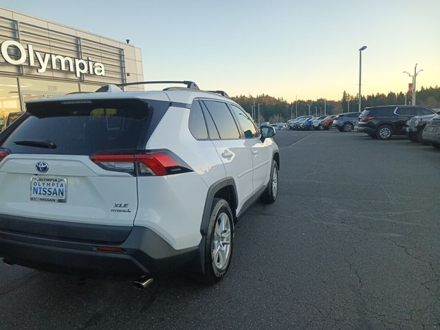 2021 Toyota RAV4 Hybrid XLE