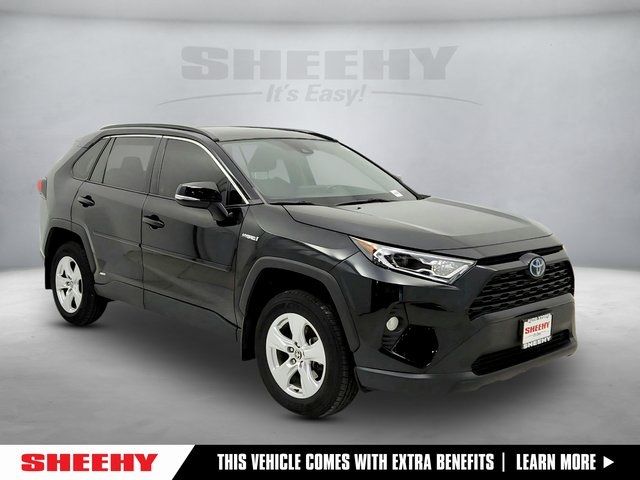 2021 Toyota RAV4 Hybrid XLE