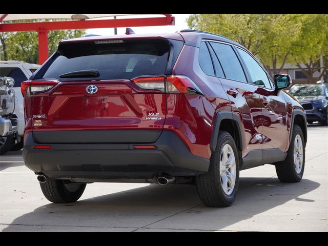 2021 Toyota RAV4 Hybrid XLE