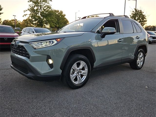 2021 Toyota RAV4 Hybrid XLE