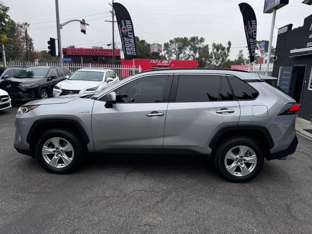 2021 Toyota RAV4 Hybrid XLE