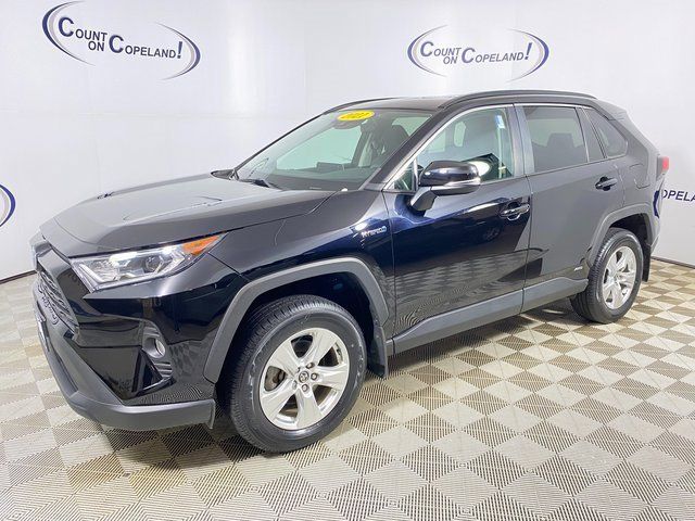 2021 Toyota RAV4 Hybrid XLE