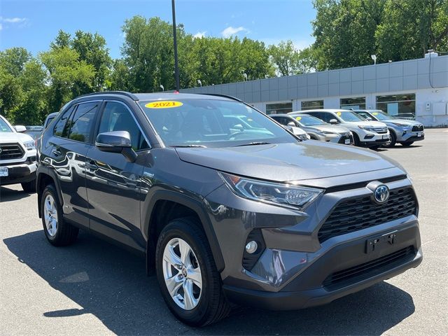 2021 Toyota RAV4 Hybrid XLE