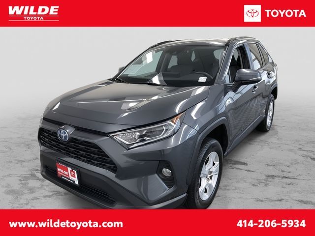 2021 Toyota RAV4 Hybrid XLE