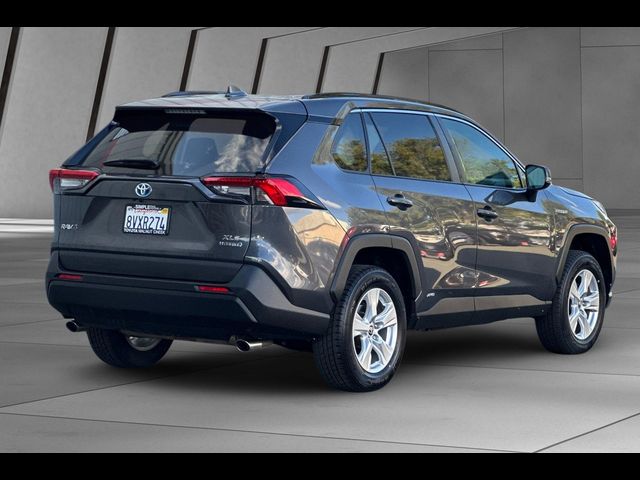 2021 Toyota RAV4 Hybrid XLE