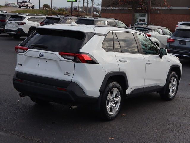 2021 Toyota RAV4 Hybrid XLE