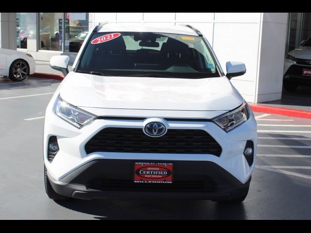 2021 Toyota RAV4 Hybrid XLE