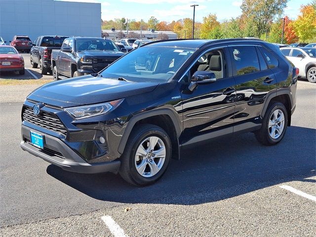 2021 Toyota RAV4 Hybrid XLE