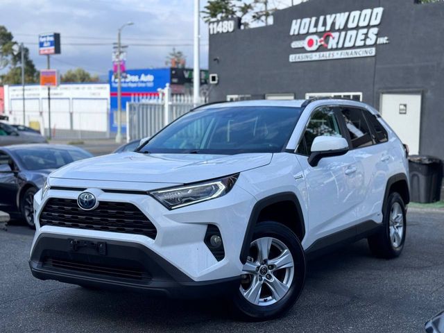 2021 Toyota RAV4 Hybrid XLE