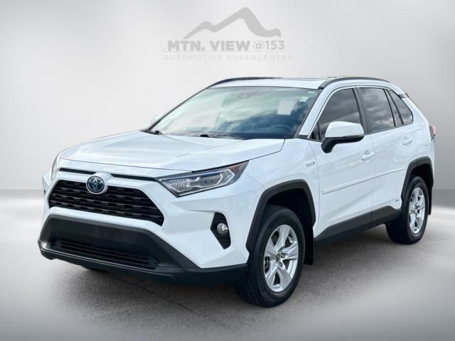 2021 Toyota RAV4 Hybrid XLE