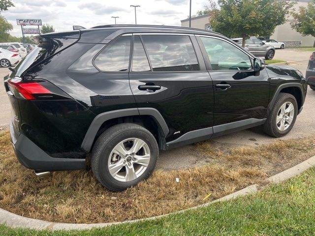 2021 Toyota RAV4 Hybrid XLE