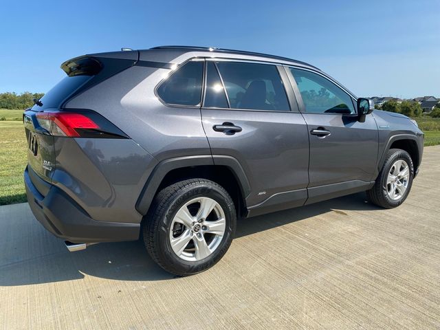 2021 Toyota RAV4 Hybrid XLE