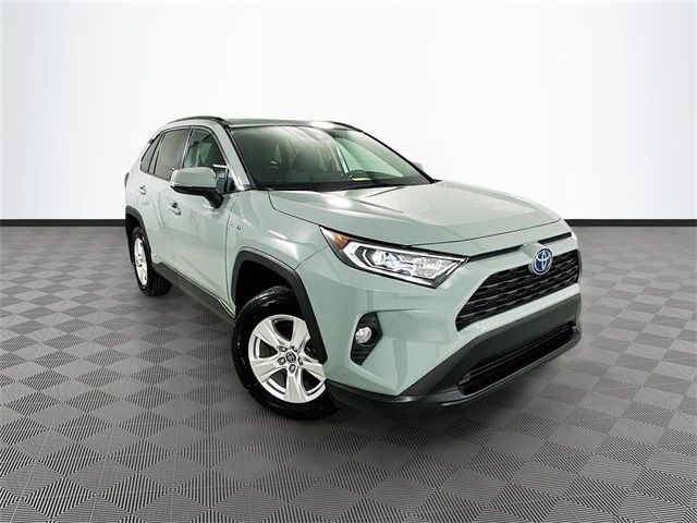 2021 Toyota RAV4 Hybrid XLE