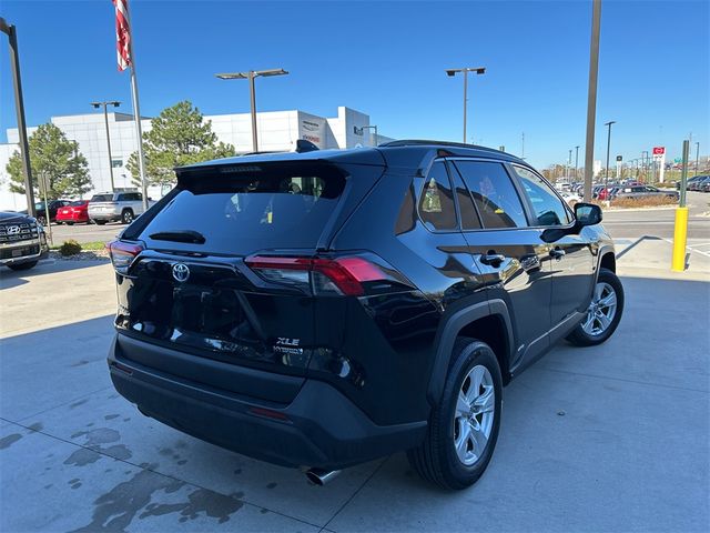 2021 Toyota RAV4 Hybrid XLE