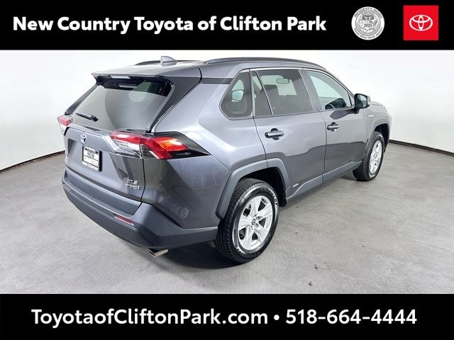 2021 Toyota RAV4 Hybrid XLE