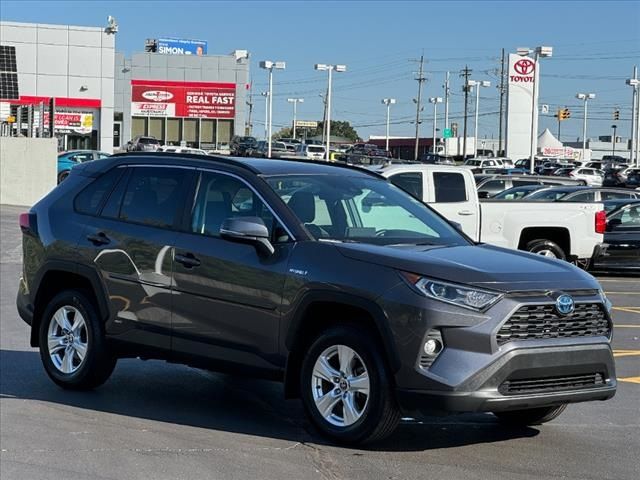 2021 Toyota RAV4 Hybrid XLE