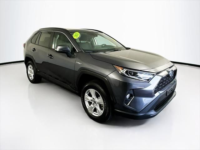 2021 Toyota RAV4 Hybrid XLE