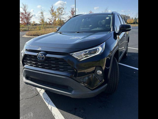 2021 Toyota RAV4 Hybrid XLE