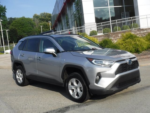 2021 Toyota RAV4 Hybrid XLE