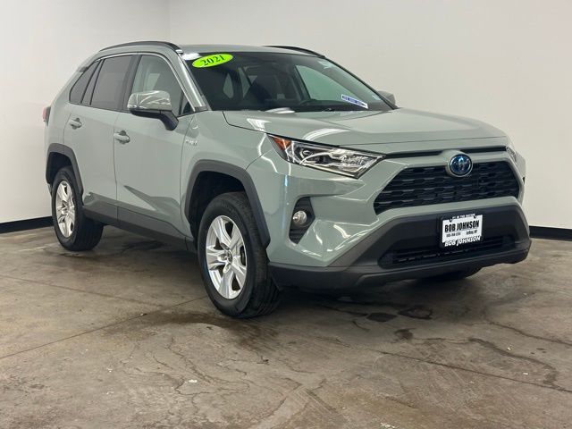 2021 Toyota RAV4 Hybrid XLE