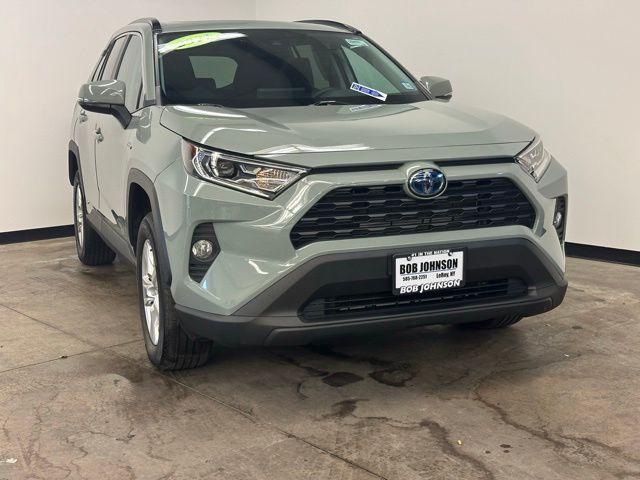 2021 Toyota RAV4 Hybrid XLE