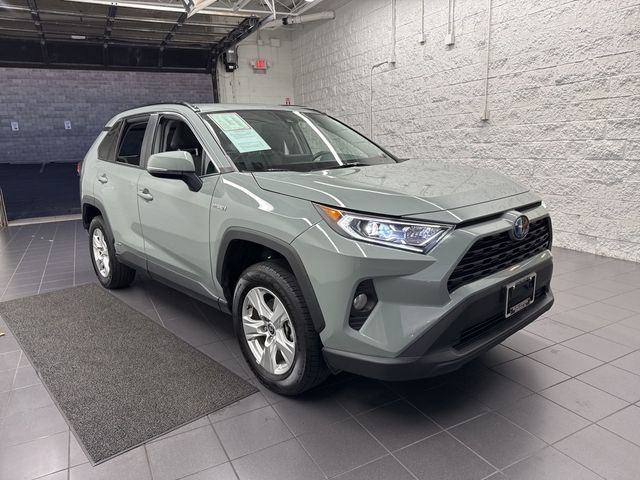 2021 Toyota RAV4 Hybrid XLE