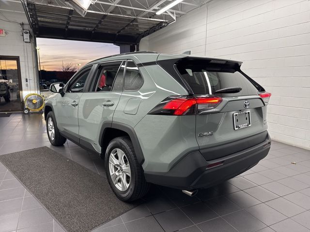 2021 Toyota RAV4 Hybrid XLE