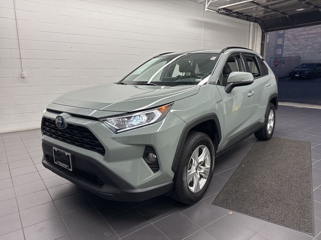 2021 Toyota RAV4 Hybrid XLE