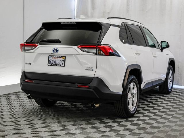 2021 Toyota RAV4 Hybrid XLE