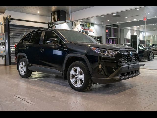 2021 Toyota RAV4 Hybrid XLE