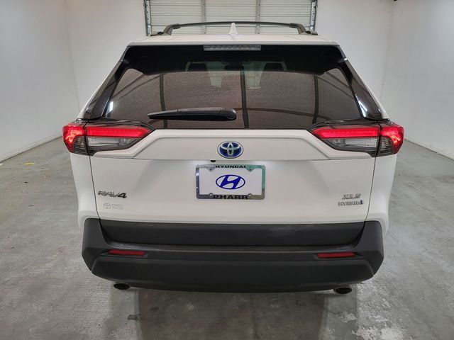 2021 Toyota RAV4 Hybrid XLE