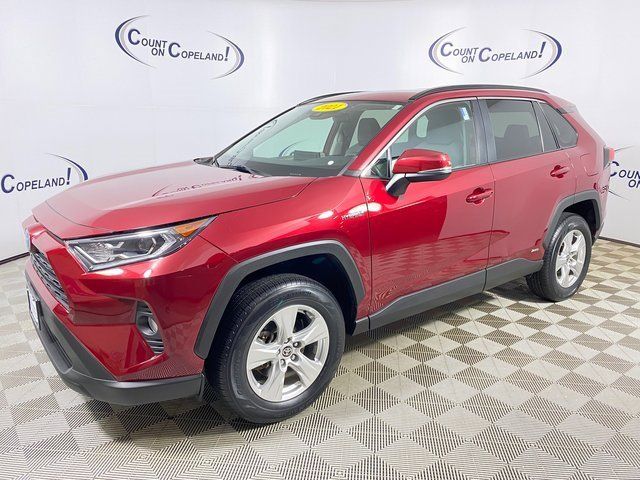 2021 Toyota RAV4 Hybrid XLE