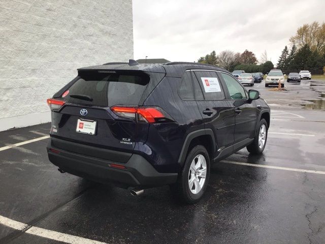 2021 Toyota RAV4 Hybrid XLE