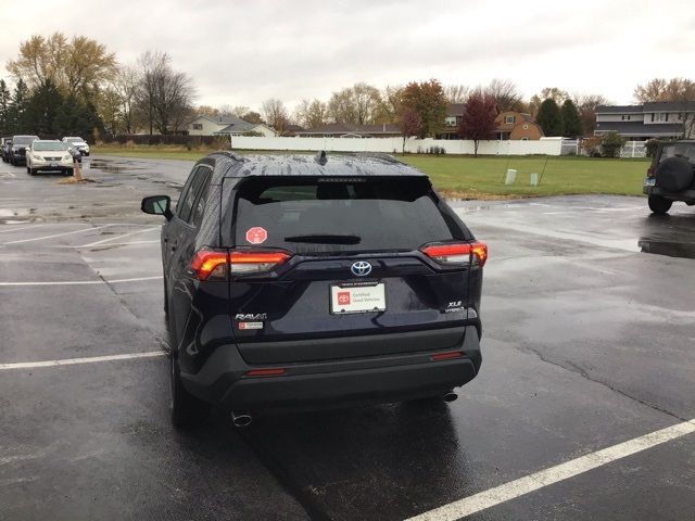 2021 Toyota RAV4 Hybrid XLE