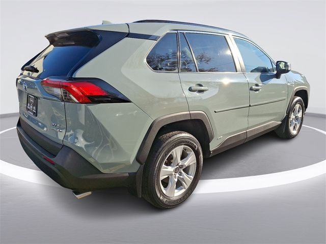 2021 Toyota RAV4 Hybrid XLE