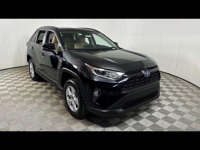 2021 Toyota RAV4 Hybrid XLE