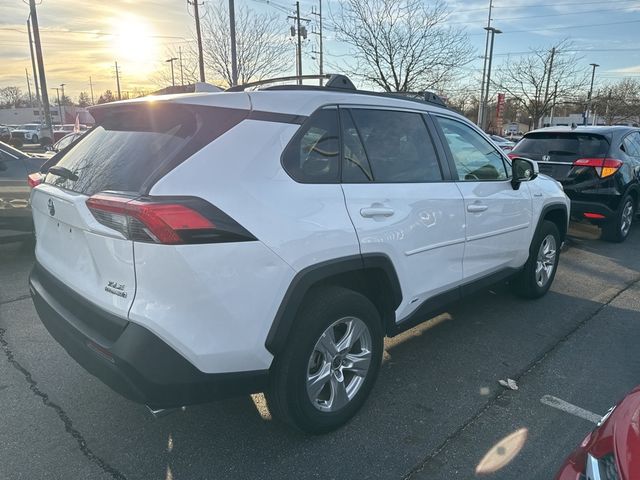 2021 Toyota RAV4 Hybrid XLE