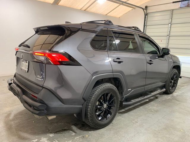 2021 Toyota RAV4 Hybrid XLE