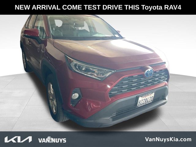 2021 Toyota RAV4 Hybrid XLE