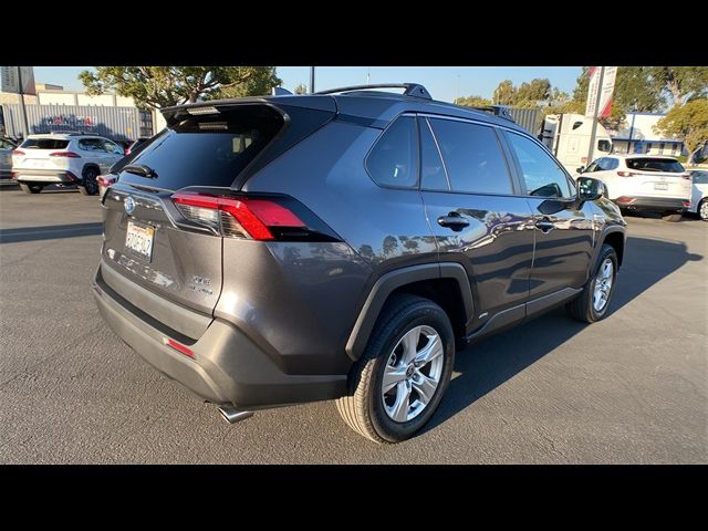 2021 Toyota RAV4 Hybrid XLE