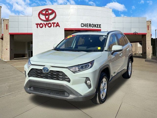 2021 Toyota RAV4 Hybrid XLE