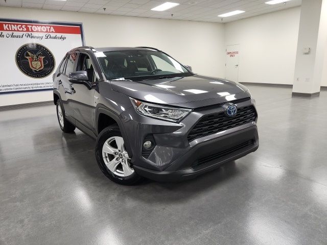 2021 Toyota RAV4 Hybrid XLE