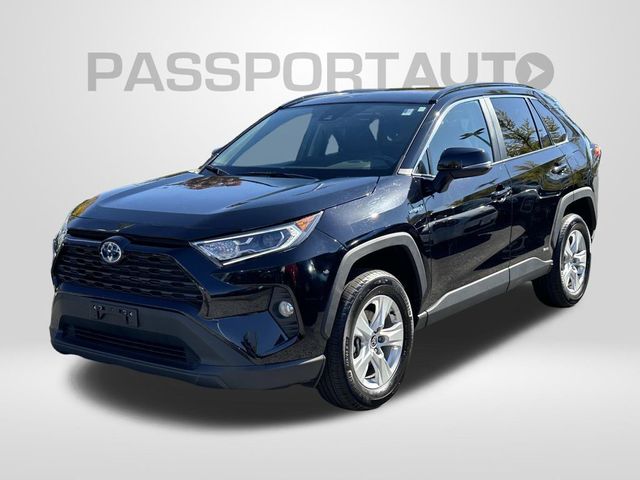 2021 Toyota RAV4 Hybrid XLE