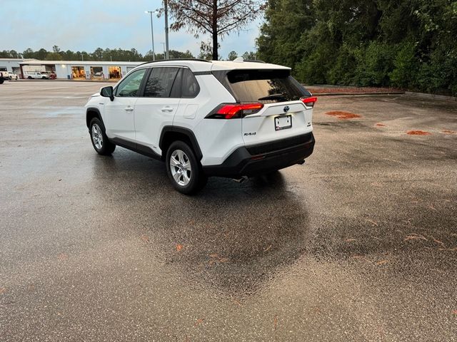 2021 Toyota RAV4 Hybrid XLE