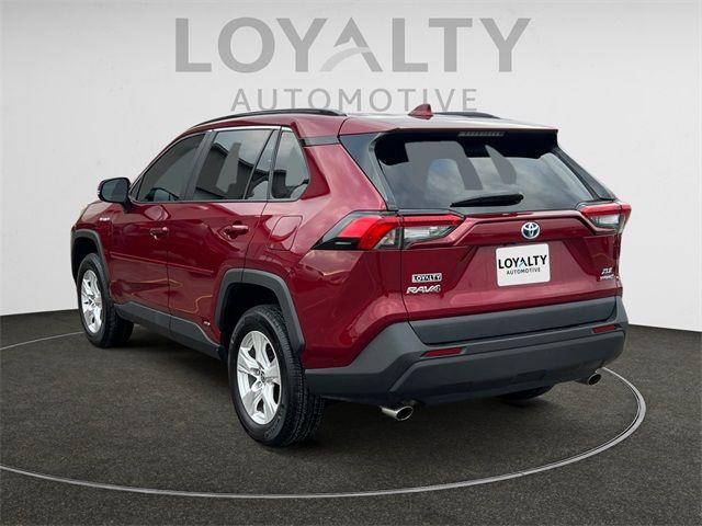 2021 Toyota RAV4 Hybrid XLE